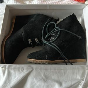 Steve Madden Tanngoo Black Suede Wedge bootie